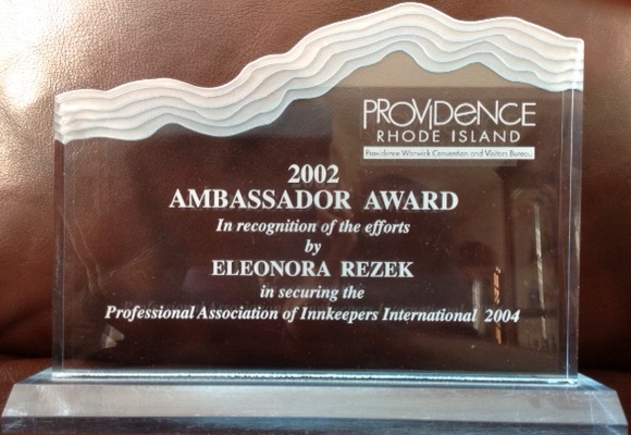 Eleonora Rezek receives Ambassador Award
